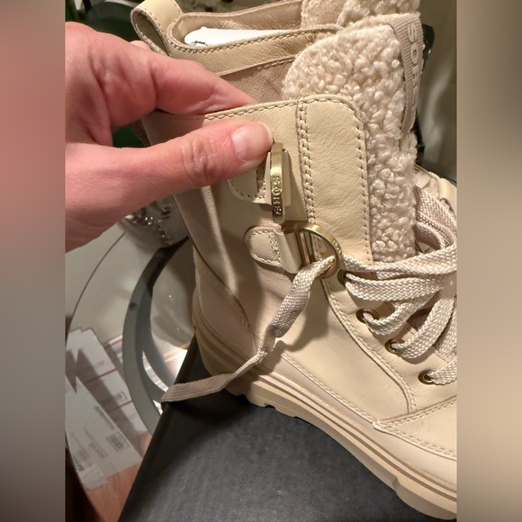 Sorel Boots nwt size 8 - Picture 6 of 12